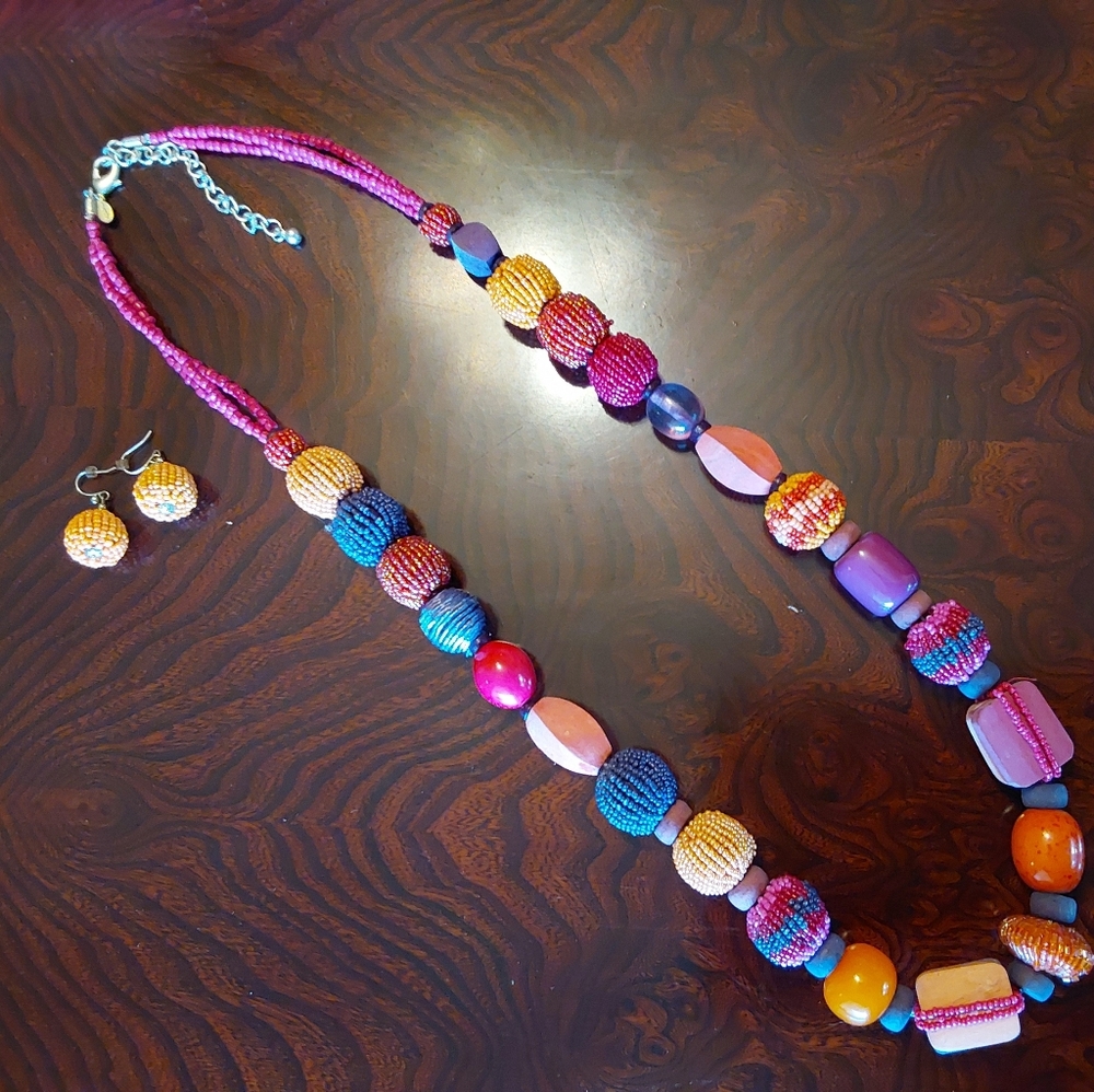 Chico's Multicolor Beaded Necklace and Earring Set